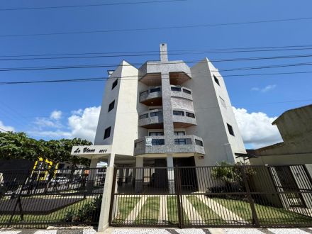 AP562 - APARTAMENTO FRENTE MAR